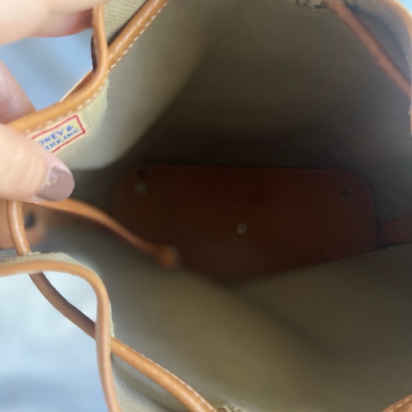 **SALE** 🤩🛍️ 2 (two) Dooney & Bourke drawstring bucket purses - Picture 13 of 15